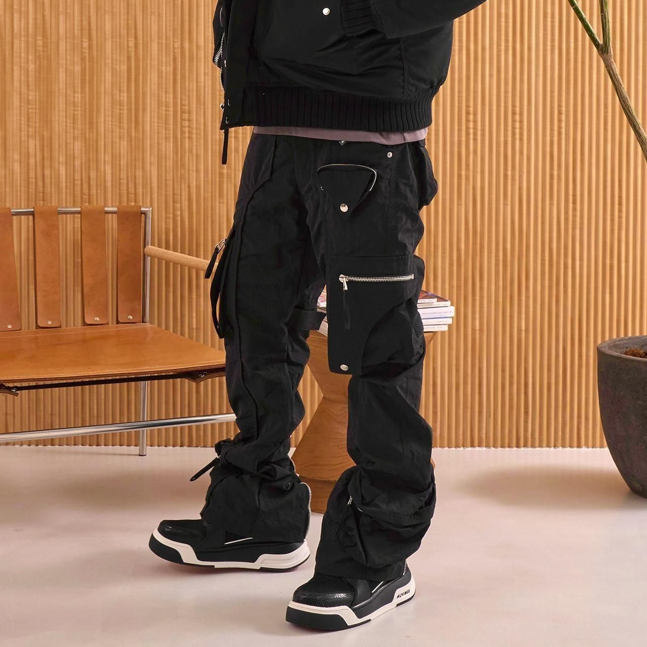 <img class='new_mark_img1' src='https://img.shop-pro.jp/img/new/icons5.gif' style='border:none;display:inline;margin:0px;padding:0px;width:auto;' />MLVINCE () |  NYLON HOLSTER CARGO PANTS BLACK