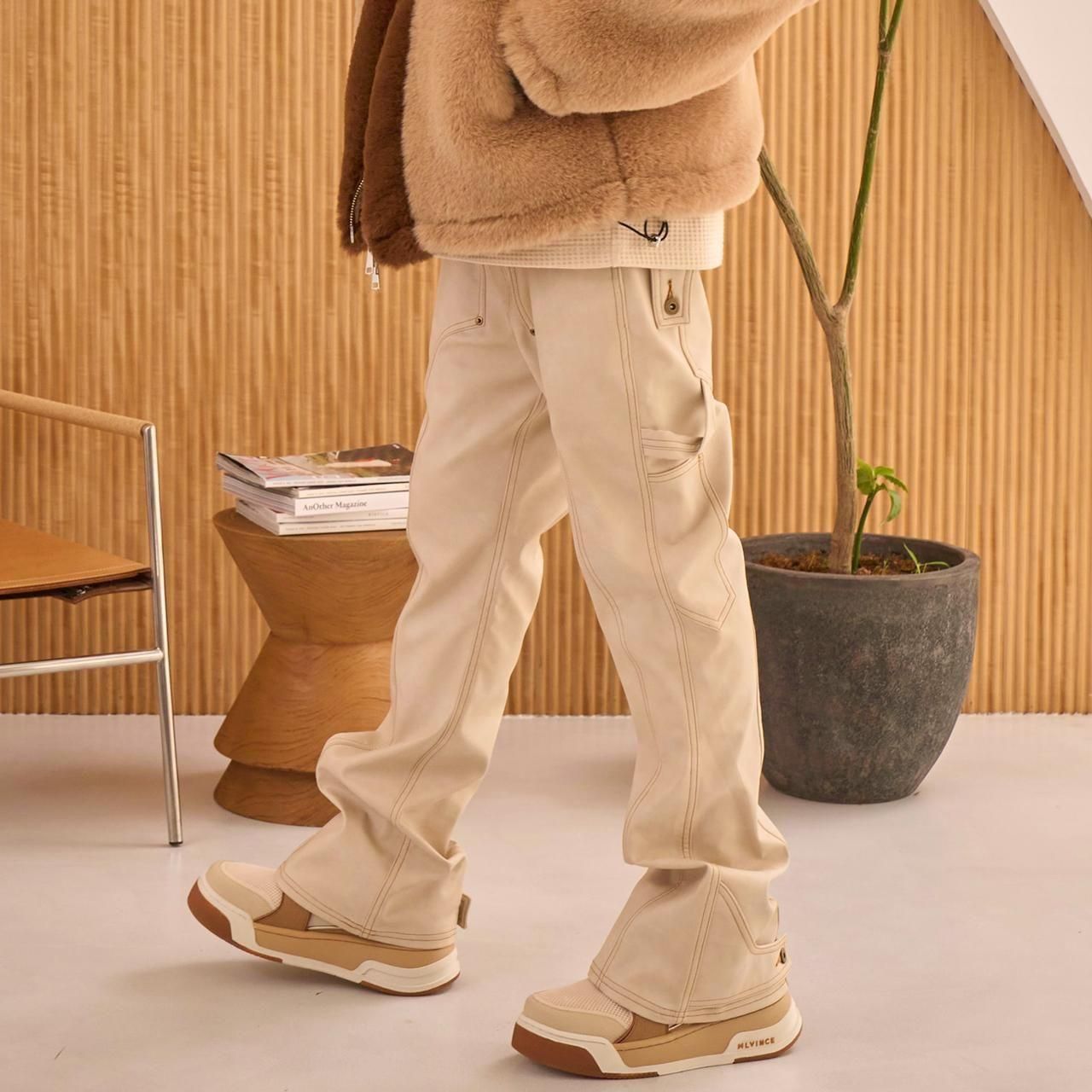 <img class='new_mark_img1' src='https://img.shop-pro.jp/img/new/icons5.gif' style='border:none;display:inline;margin:0px;padding:0px;width:auto;' />MLVINCE () |  FAUX LEATHER HOLSTER PANTS CREAM