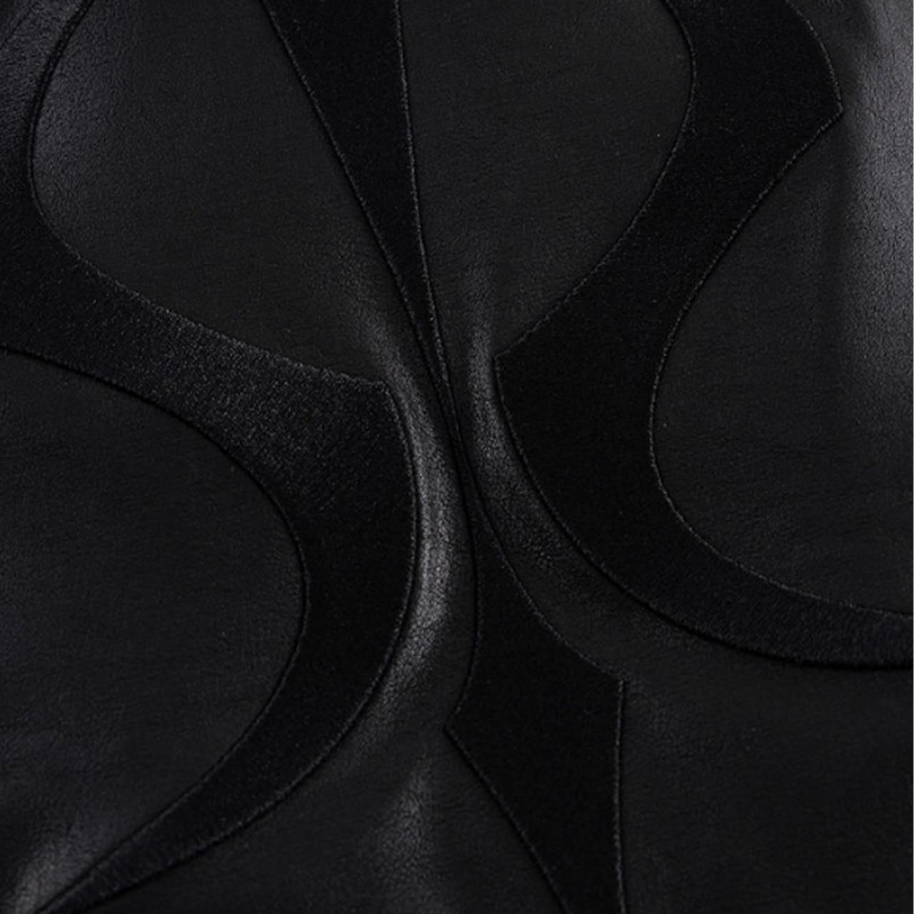 <img class='new_mark_img1' src='https://img.shop-pro.jp/img/new/icons5.gif' style='border:none;display:inline;margin:0px;padding:0px;width:auto;' />SUPPLIER (ץ饤䡼)Faux Fur Hooded Bomber Jacket Black