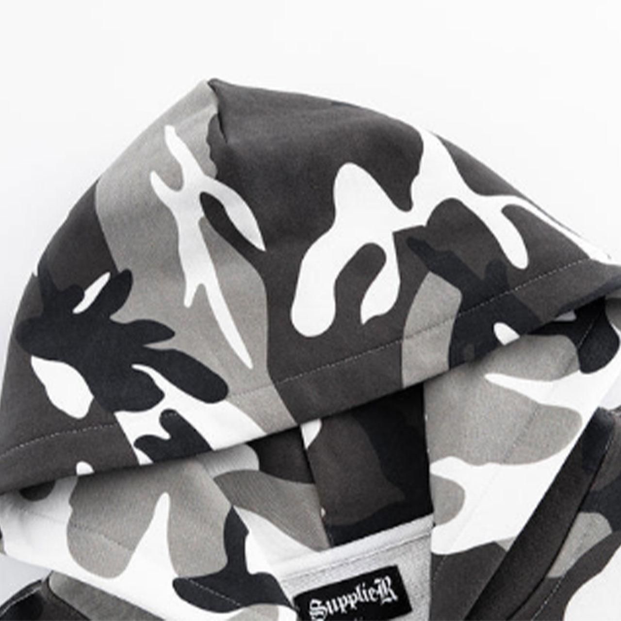 <img class='new_mark_img1' src='https://img.shop-pro.jp/img/new/icons5.gif' style='border:none;display:inline;margin:0px;padding:0px;width:auto;' />SUPPLIER (ץ饤䡼)Camouflage Cross Leather Patch Zip Hoodie White