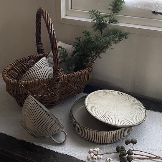 こゆき◡̈*❤︎様　リメイク鉢　4号ふっくら鉢　きのこハウス Toshihiko Yoshimoto (@comworkstudio) • Instagram photos and