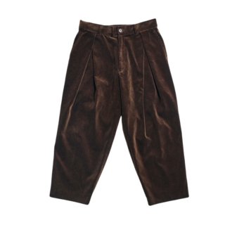 【is-ness/イズネス】CORDUROY TUCK TROUSERS(BROWN)