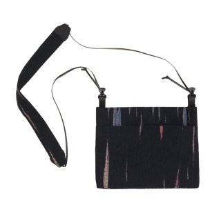 <img class='new_mark_img1' src='https://img.shop-pro.jp/img/new/icons14.gif' style='border:none;display:inline;margin:0px;padding:0px;width:auto;' />【URU/ウル】SHOULDER POUCH