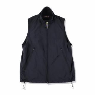 <img class='new_mark_img1' src='https://img.shop-pro.jp/img/new/icons14.gif' style='border:none;display:inline;margin:0px;padding:0px;width:auto;' />is-ness/ͥLIGHT SHELL VEST(BLACK)