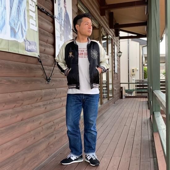 鳶沢 GLASSY NYLON FULL ZIP HOODED JACKET KHAKI ¥154,000 SIZE M、L