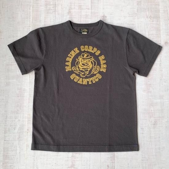 Chevon まゆT Mサイズ　FC限定 プリントTシャツ ”MCB Quantico” 〈ZZ-0408〉 - OT＆E-shibata