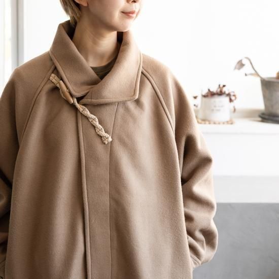 is-ness DUFFLE SMOCKS COAT ”BEIGE”［ベージュ］ - Maiden Voyage