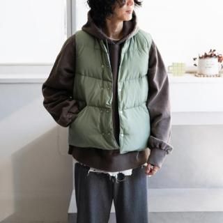 <img class='new_mark_img1' src='https://img.shop-pro.jp/img/new/icons13.gif' style='border:none;display:inline;margin:0px;padding:0px;width:auto;' />PHIGVELMOUNTAINEER DOWN VEST2Ÿ
