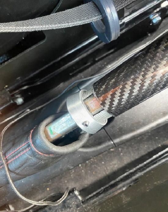 ¥¢¥Ð¥ë¥ÈMagneti MarelliÀ½<br />
REAL CARBON ¥Ï¥ó¥É¥Ö¥ì¡¼¥¥ì¥Ð¡¼/UNLIMITED PARTS SALES