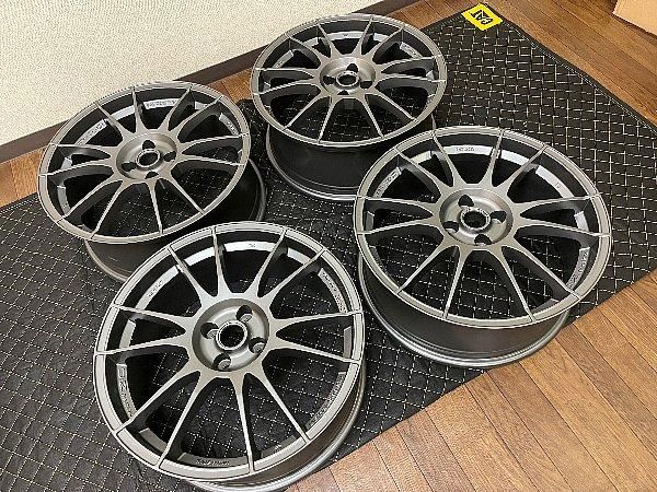 ABARTH695純正BIPOSTO 18インチホイール 到着品/UNLIMITED