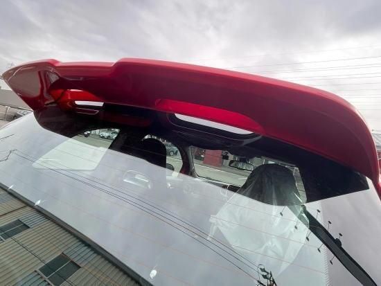 アバルト595 カーボンリアスポイラー | 八光自動車工業の