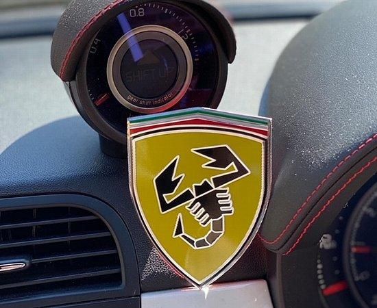 アバルト | フェラーリスタイル メタルウイングバッジ - アバルト