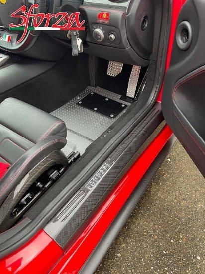 フェラーリ オープンカーの中古車情報｜中古車検索 - 価格.com 【希少