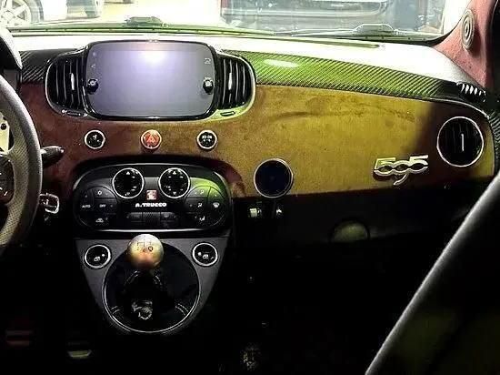 アバルト リアルカーボン スピードメーターフード カバー 右ハンドル車用 アバルト リアルカーボン スピードメーターフード カバー 右