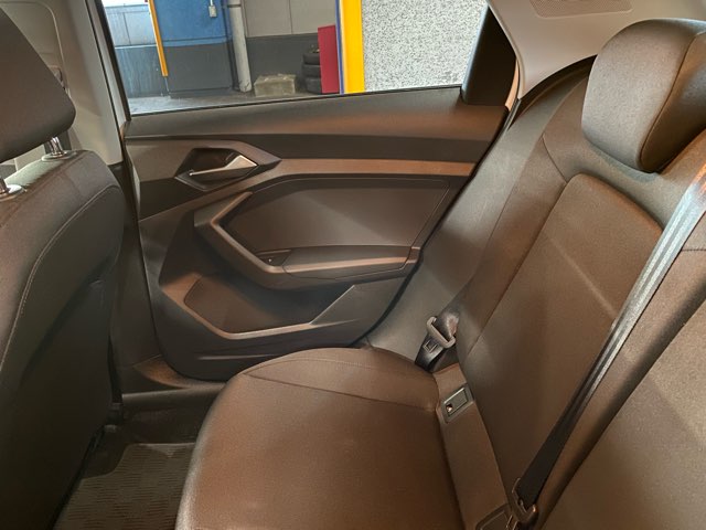 A1　(2021)の後部座席 角度