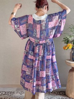 <img class='new_mark_img1' src='https://img.shop-pro.jp/img/new/icons14.gif' style='border:none;display:inline;margin:0px;padding:0px;width:auto;' />vintage patchwork like sheer gaze dress