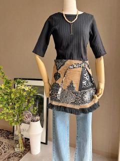 <img class='new_mark_img1' src='https://img.shop-pro.jp/img/new/icons14.gif' style='border:none;display:inline;margin:0px;padding:0px;width:auto;' />Newment Vintage arabic rug skirtNo.17