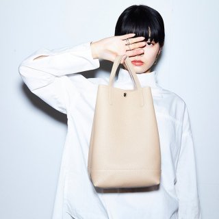 S.LEATHER SHORT.H VERTICAL TOTE M