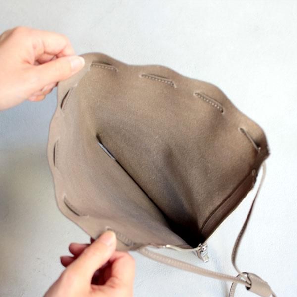 S.LEATHER ZIP DRAWSTRING M - blancle online store