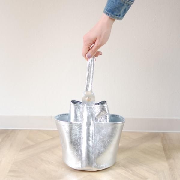 M.LEATHER ONE HANDLE TUBE BAG