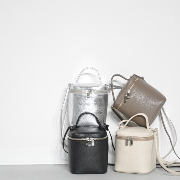 S.LEATHER MINIMINI VANITY BAG