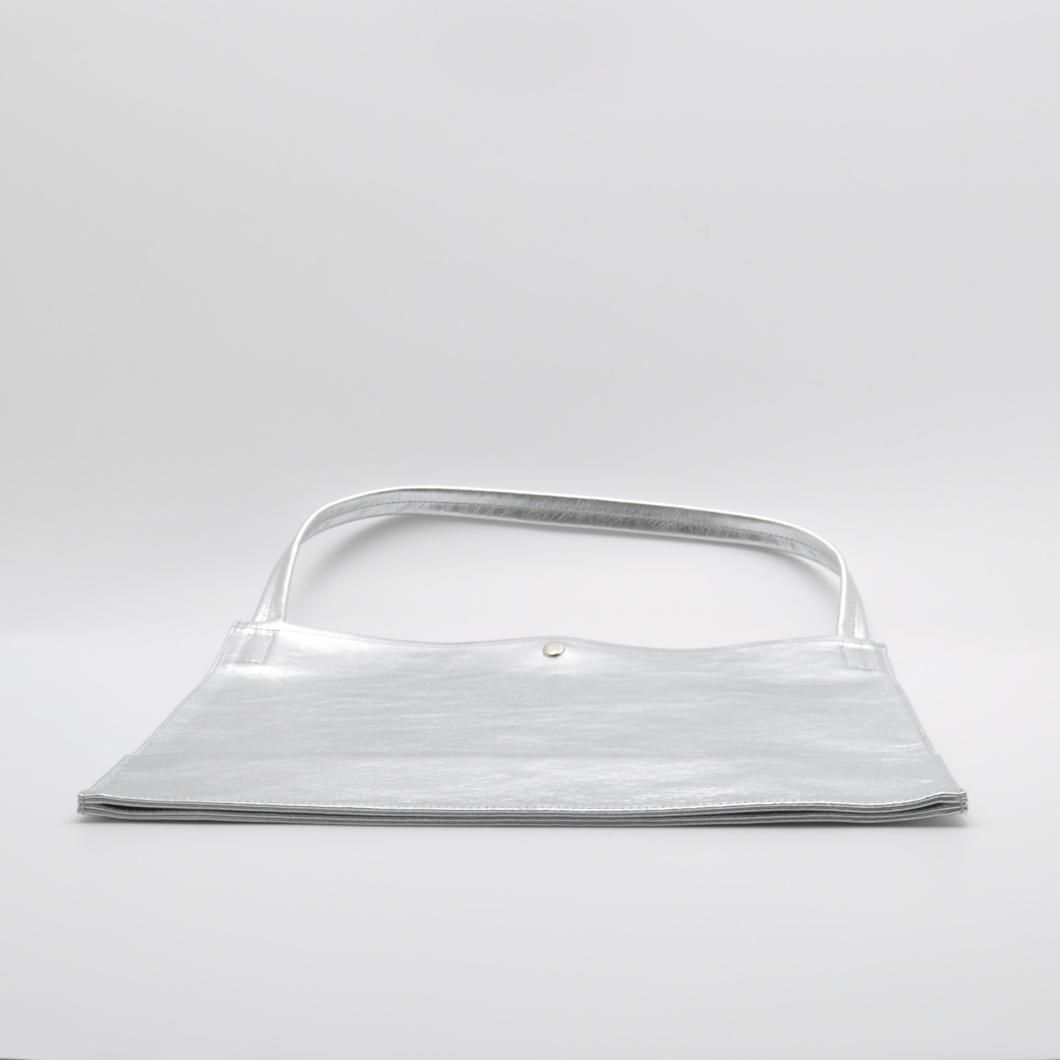 【極美品】ペルルトウキョウ　フラットミニマルレザーバッグ　14インチ M.LEATHER FLAT GUSSET ONE HANDLE BAG - blancle online store