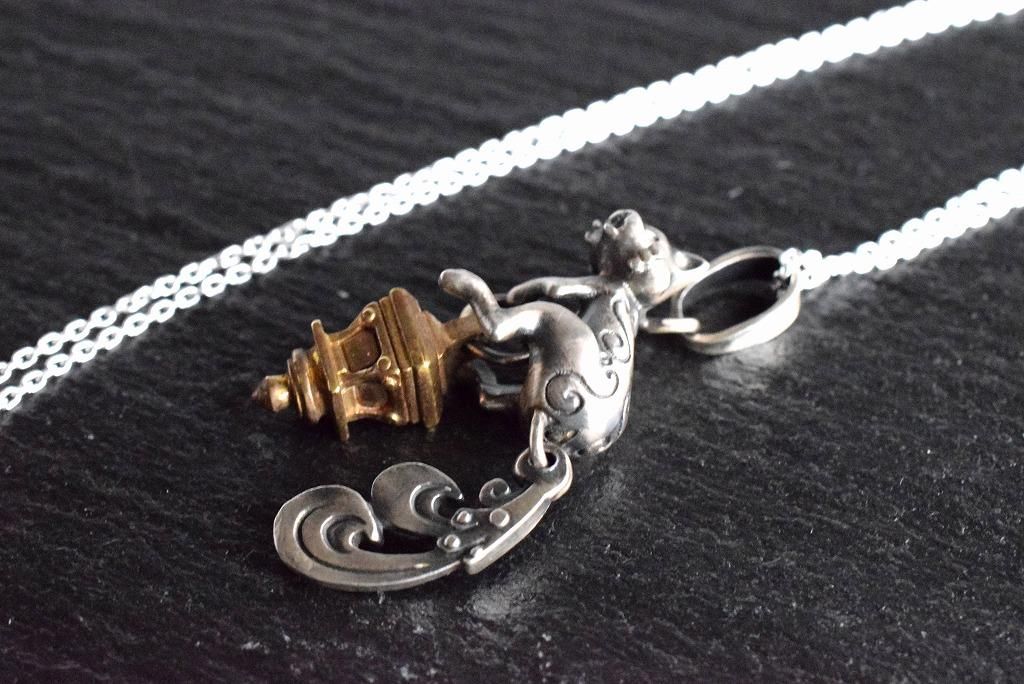 林檎屋】「ランタン猫又」シルバーネックレス《受注制作/納期約1ヶ月