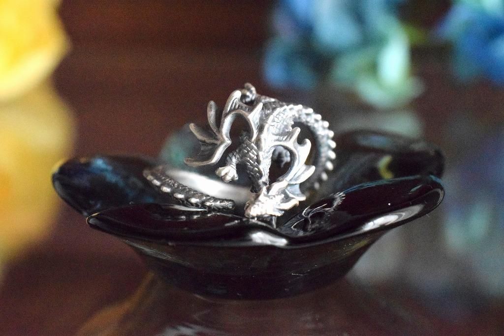 アンティーク シルバー製リング 天然石ドラゴンアゲート アールデコ銀細工 718 シルバー ドラゴンデザインリング ドラゴン/龍/リングデザイン