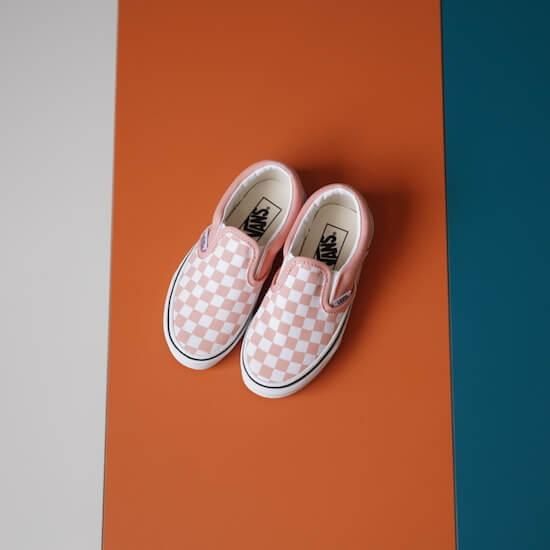 salmon checkered vans