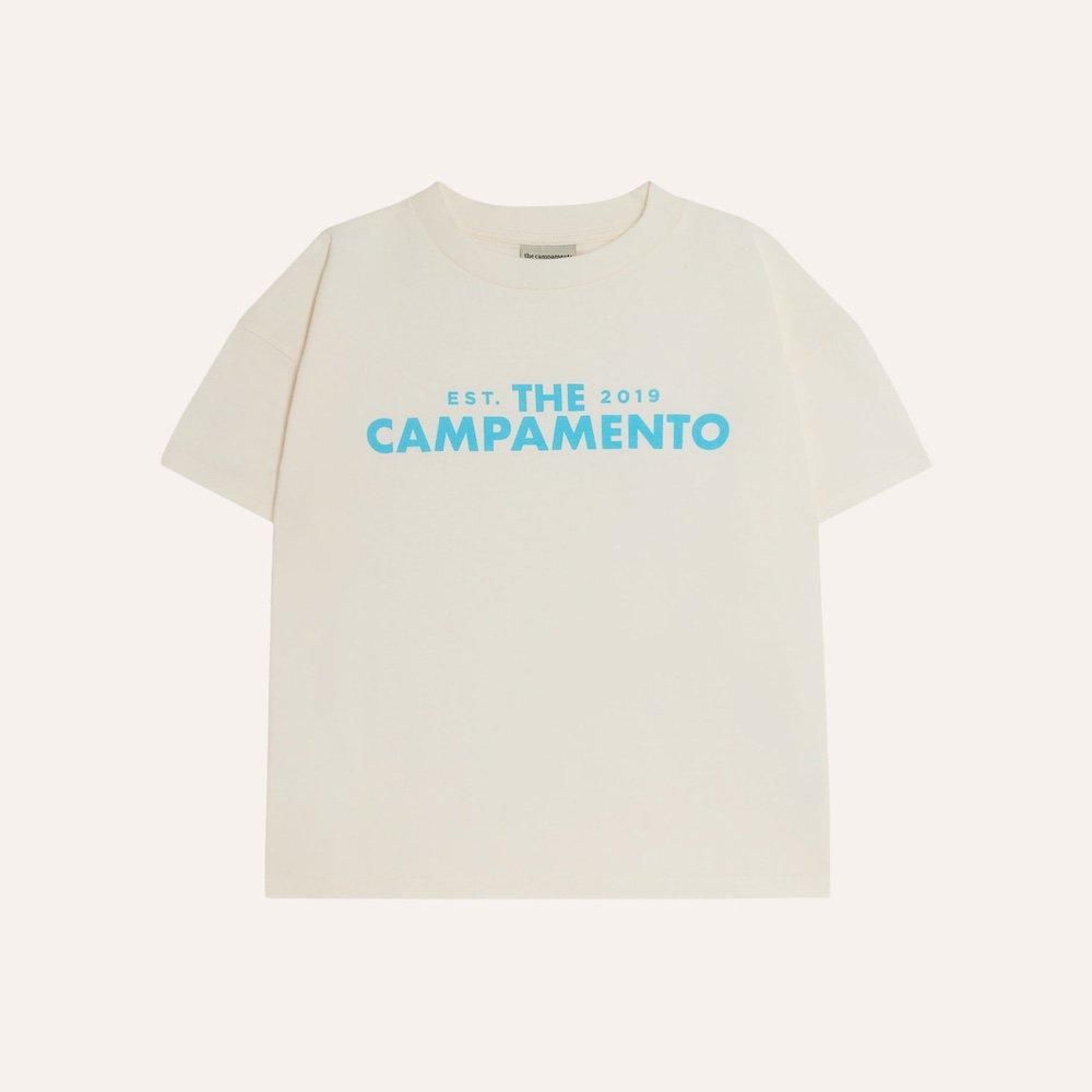 <img class='new_mark_img1' src='https://img.shop-pro.jp/img/new/icons10.gif' style='border:none;display:inline;margin:0px;padding:0px;width:auto;' />the campamento The Campamento White Kids Tshirtの商品画像