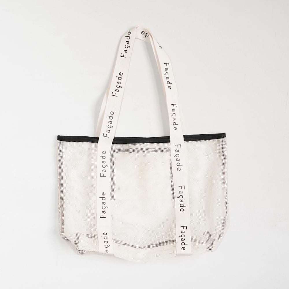 <img class='new_mark_img1' src='https://img.shop-pro.jp/img/new/icons10.gif' style='border:none;display:inline;margin:0px;padding:0px;width:auto;' />Façade tote bag - Creamの商品画像