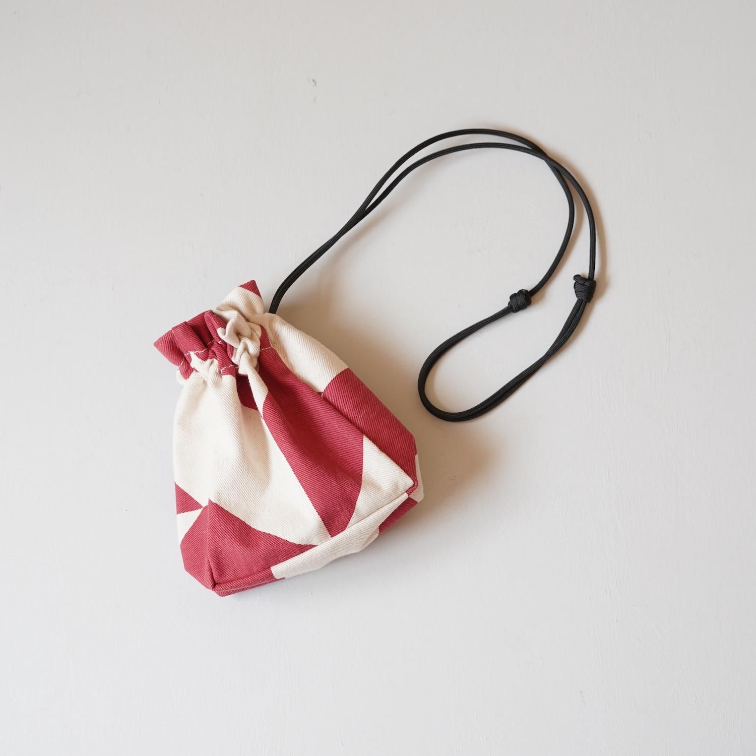 <img class='new_mark_img1' src='https://img.shop-pro.jp/img/new/icons10.gif' style='border:none;display:inline;margin:0px;padding:0px;width:auto;' />B UPCYCLE CLUB Awake Bag 01の商品画像