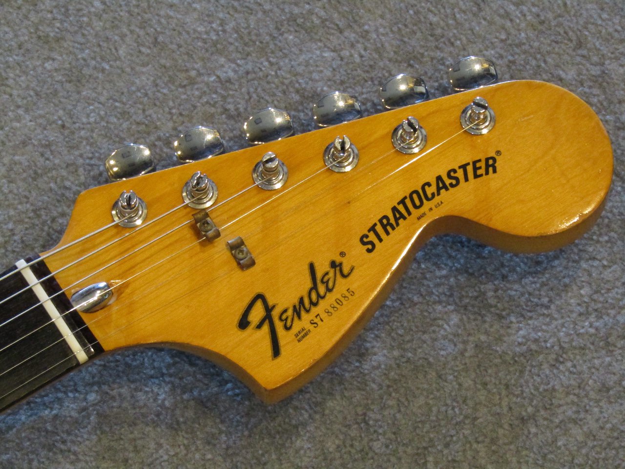 Fender 1977 Stratocaster Hard Tail Black/Rose【中古】 - ぎたや