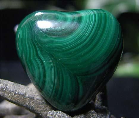 天然石 マラカイト ハート ⭐️1503