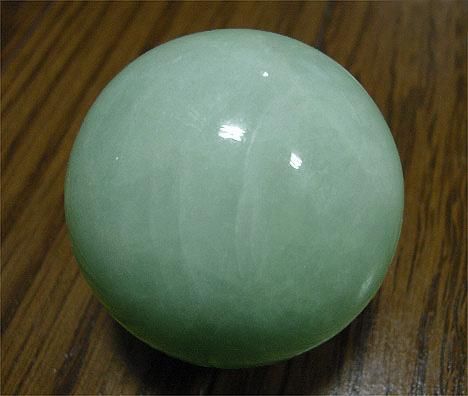 丸玉(翡翠33)50mm- パワーストーンショップ「GOOD ITEM」 丸玉(翡翠33)50mm- パワーストーンショップ「GOOD ITEM」