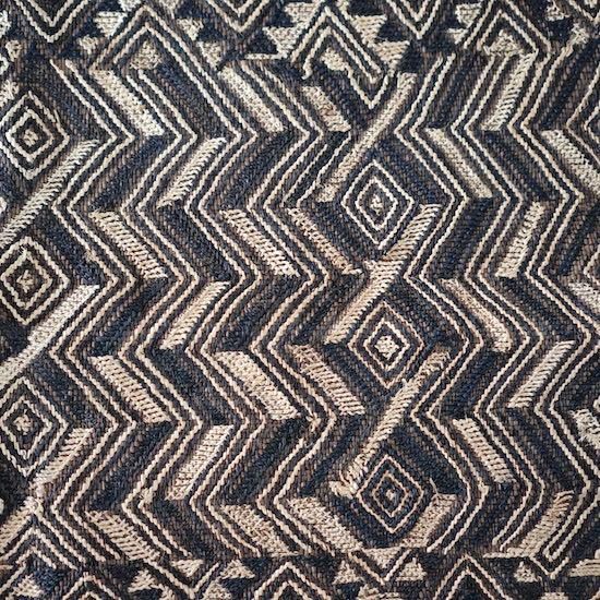 クバ布　草ビロード　アフリカ　ヴィンテージ クバ王国伝統のクバクロス-KUBA TEXTILES】クバ布-草ビロード
