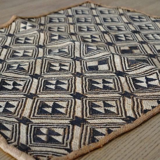 AFRICAN VINTAGE - KUBA CLOTH / 草ビロード - moyi store