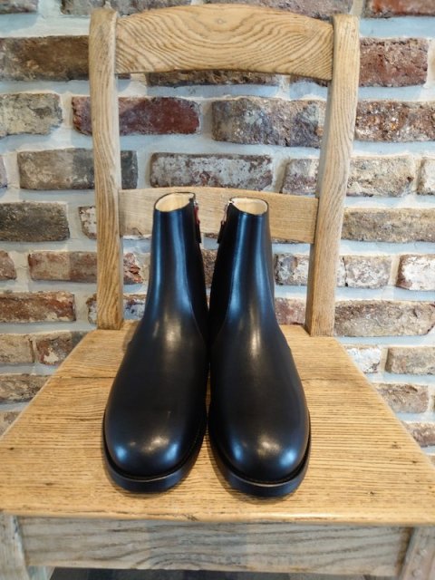 <img class='new_mark_img1' src='https://img.shop-pro.jp/img/new/icons8.gif' style='border:none;display:inline;margin:0px;padding:0px;width:auto;' />foot the coacher　SIDE ZIP BOOTS (LEATHER SOLE)
