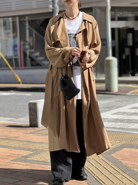 <img class='new_mark_img1' src='https://img.shop-pro.jp/img/new/icons4.gif' style='border:none;display:inline;margin:0px;padding:0px;width:auto;' />HYKE  /  SHEER TWILL TRENCH COAT