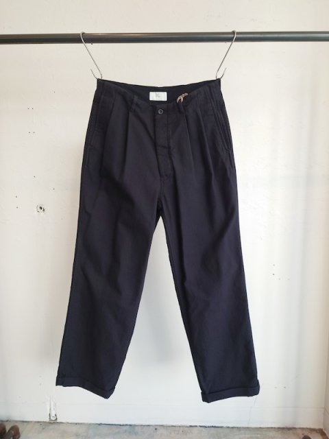 <img class='new_mark_img1' src='https://img.shop-pro.jp/img/new/icons8.gif' style='border:none;display:inline;margin:0px;padding:0px;width:auto;' />HERILL  Cottontwill Pants