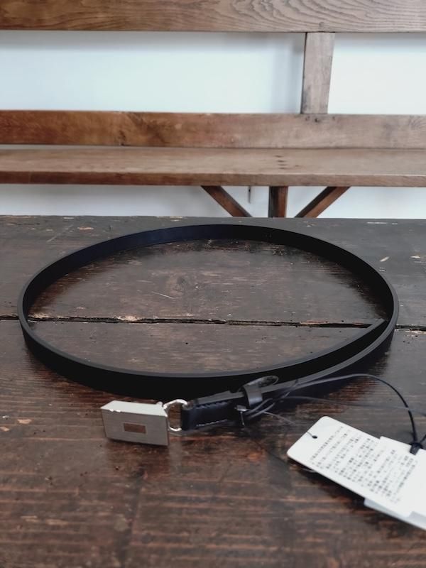 <img class='new_mark_img1' src='https://img.shop-pro.jp/img/new/icons8.gif' style='border:none;display:inline;margin:0px;padding:0px;width:auto;' />AURALEE  SLIDE BUCKLE BELT