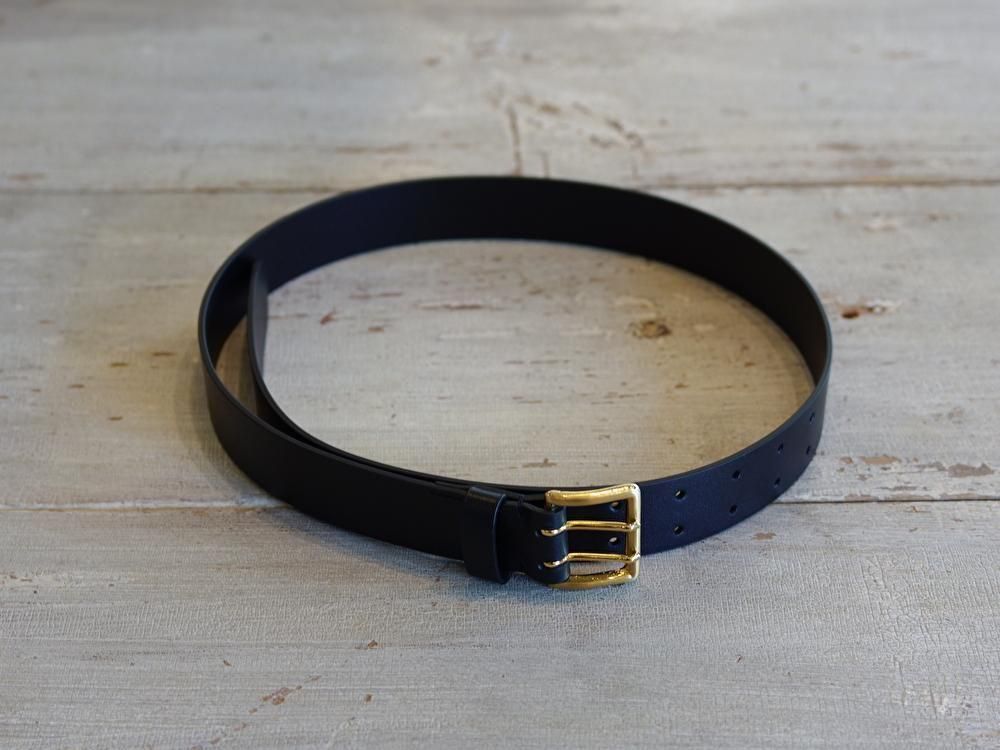 <img class='new_mark_img1' src='https://img.shop-pro.jp/img/new/icons8.gif' style='border:none;display:inline;margin:0px;padding:0px;width:auto;' />TWO-HOLE BUCKLE BELT