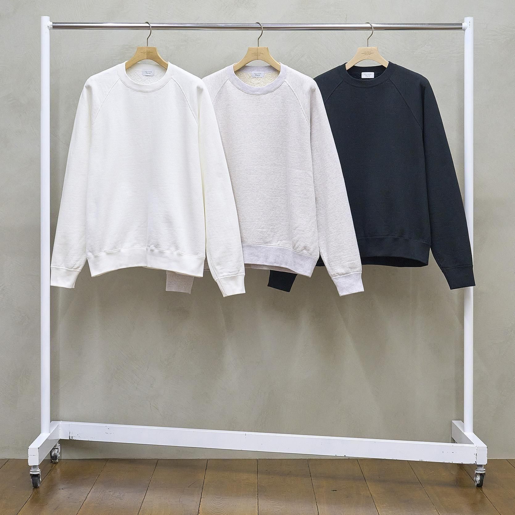 <img class='new_mark_img1' src='https://img.shop-pro.jp/img/new/icons8.gif' style='border:none;display:inline;margin:0px;padding:0px;width:auto;' />CREW NECK SWEAT