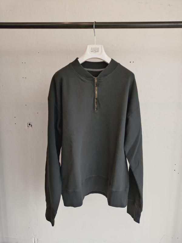 <img class='new_mark_img1' src='https://img.shop-pro.jp/img/new/icons8.gif' style='border:none;display:inline;margin:0px;padding:0px;width:auto;' />MAISON MARGIELA  HALF ZIP SWEATSHIRT
