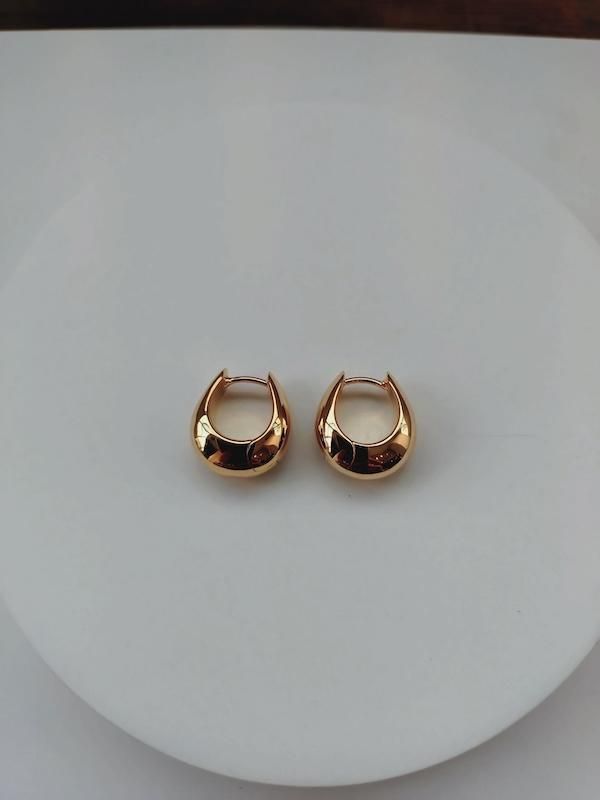 <img class='new_mark_img1' src='https://img.shop-pro.jp/img/new/icons8.gif' style='border:none;display:inline;margin:0px;padding:0px;width:auto;' />TOMWOOD  ICE HOOPS SMALL GOLD