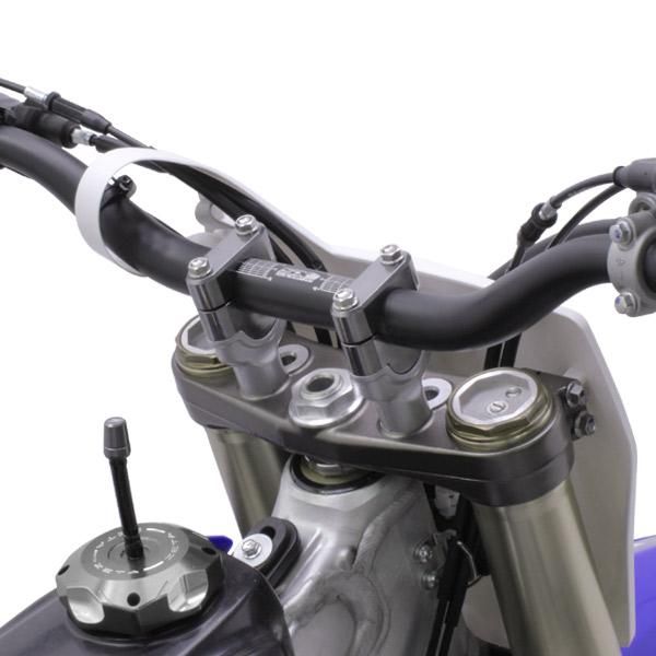 リアライズハンドル Webike | HURRICANE ハリケーン ワイドローオールド2型 ハンドル