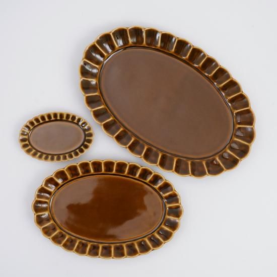 珍味入れ　濃黄釉菊葉型千代口 10個　新品未使用 キャラメル 菊割オーバル皿（3サイズ） - 有田焼窯元 皓洋窯 公式