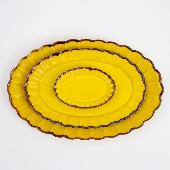 【新品・未使用】花柄金縁オーバル皿 5枚 波佐見焼】菊型 中皿 プレート 5枚セット（白） 食器 皿 【洸琳窯