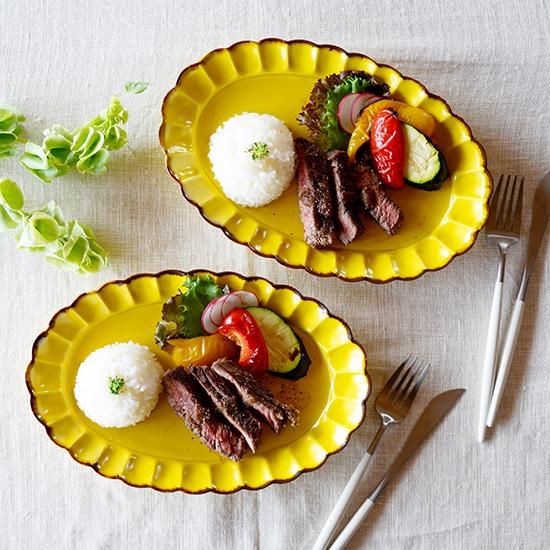 【新品・未使用】花柄金縁オーバル皿 5枚 波佐見焼】菊型 中皿 プレート 5枚セット（白） 食器 皿 【洸琳窯