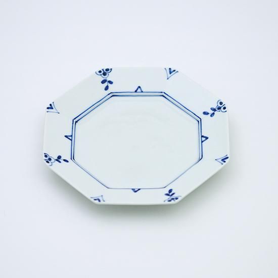 有田焼　皓洋窯　染付フラットプレート 染付剣先小花 リム八角プレート（4サイズ） - 有田焼窯元 皓洋窯 公式